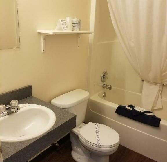 Номер Стандарт, Canadas Best Value Inn Fort St. John