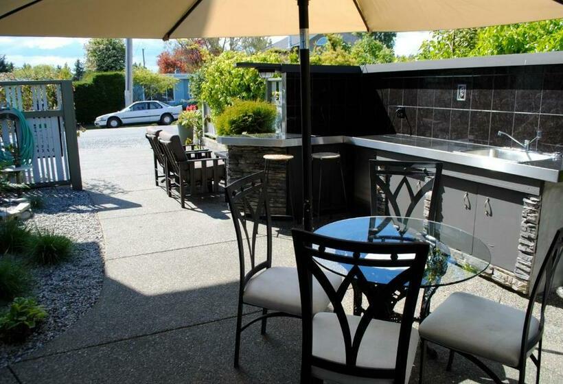 סוויטה דלוקס, Corbett Guest Suites