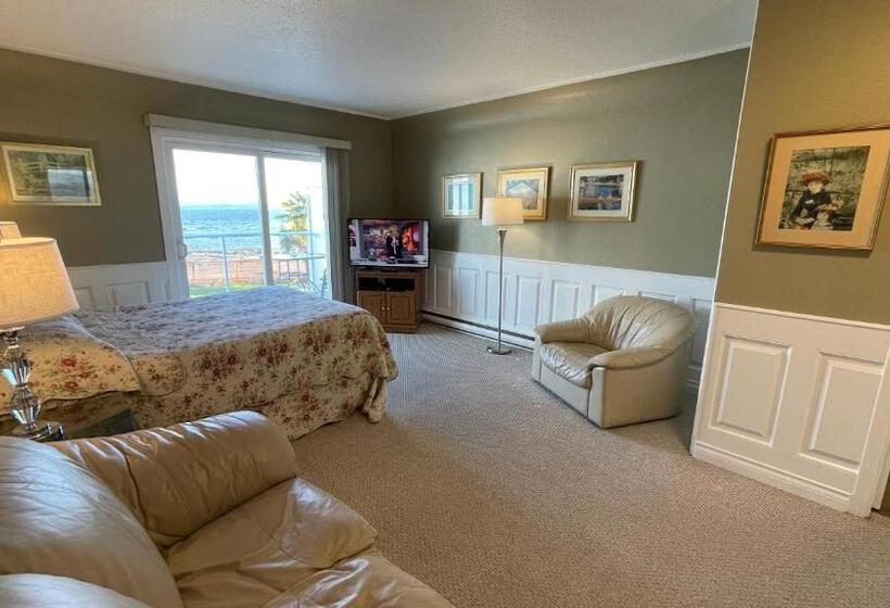 Deluxe Suite Sea View, Buena Vista By The Sea