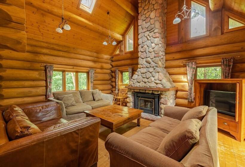Дом 4 Спальни, Reposer Hakuba