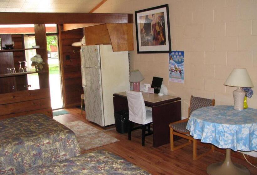 Номер Стандарт 2 Двуспальные Кровати, Motel Le Charentais