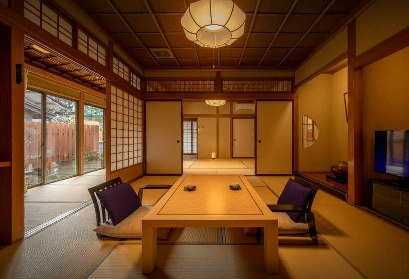 Номер Deluxe, Hohoemino Kuyufu Tsuruya