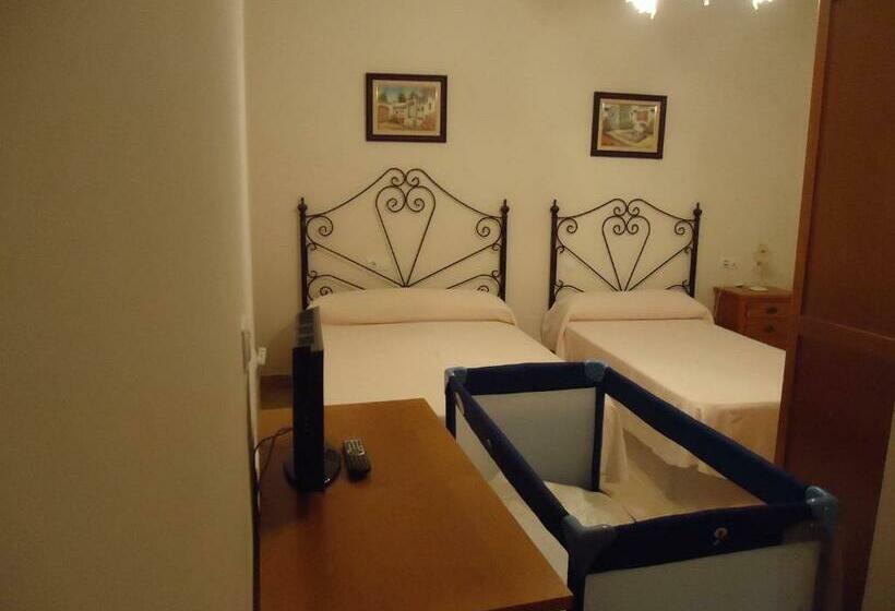 Номер Стандарт Трехместный, Antequera Rural Fortes La Nuit