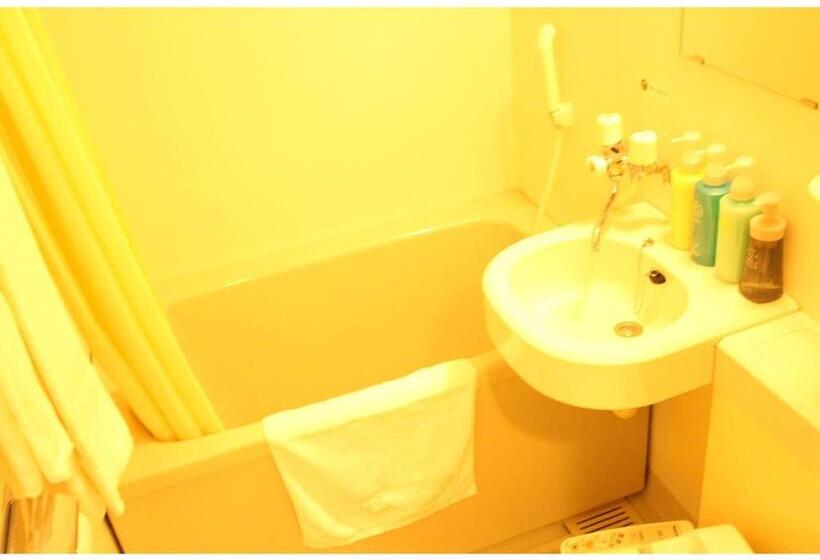 اتاق استاندارد یک نفره, Route Inn Ena