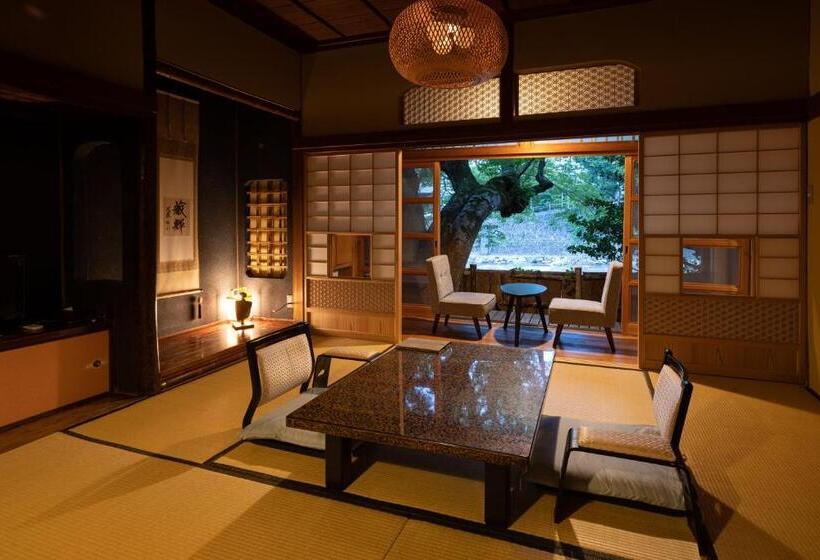 Family Suite, Okutsusou