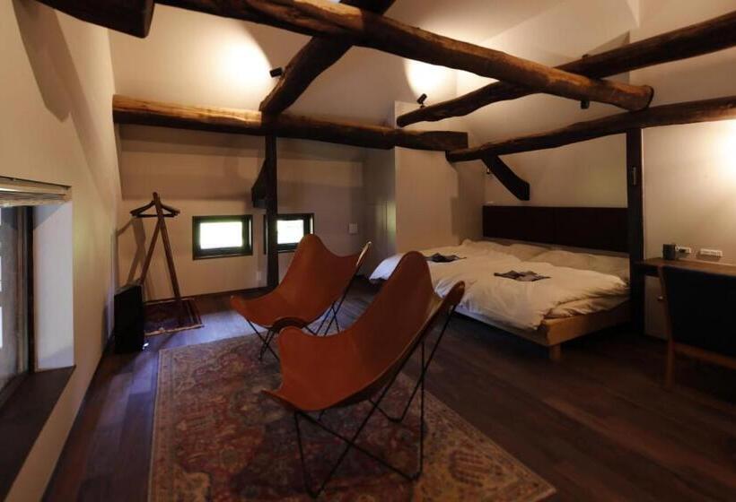 Президентский Люкс, Satoyama Jujo The House
