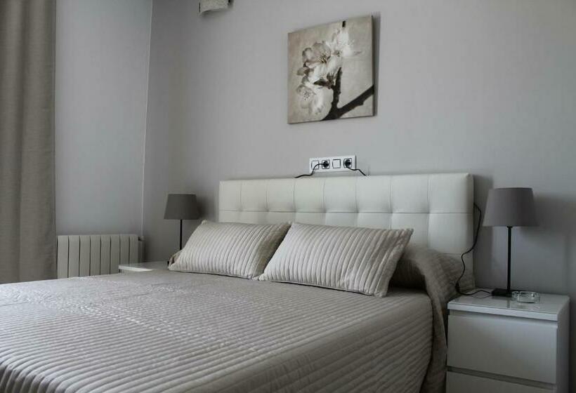 Номер Стандарт, Hostal Landhaus