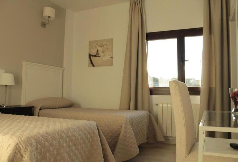 Номер Стандарт, Hostal Landhaus