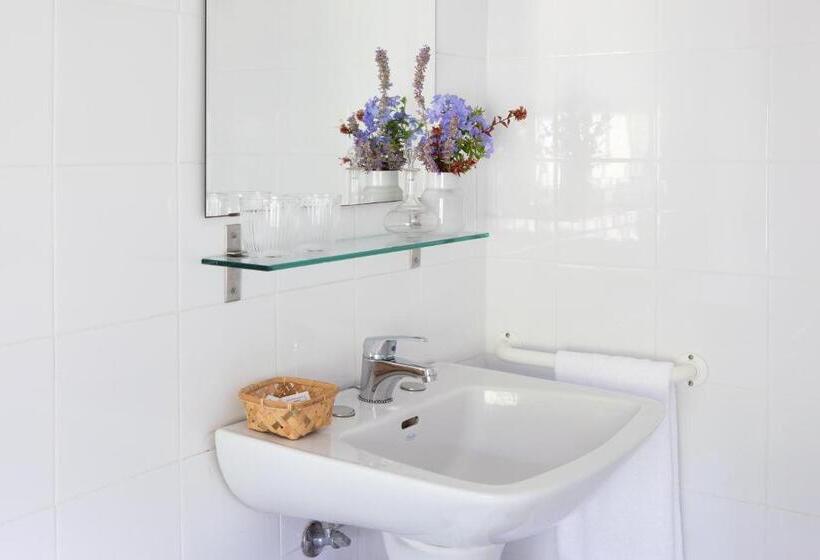اتاق استاندارد, B&b Can Casadella