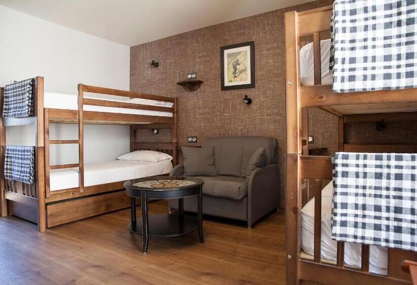 Четырехместный Номер Классик, Hostel Albergue Monte Perdido