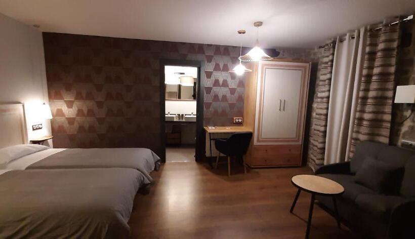 Семейный Номер, Hostel Albergue Monte Perdido