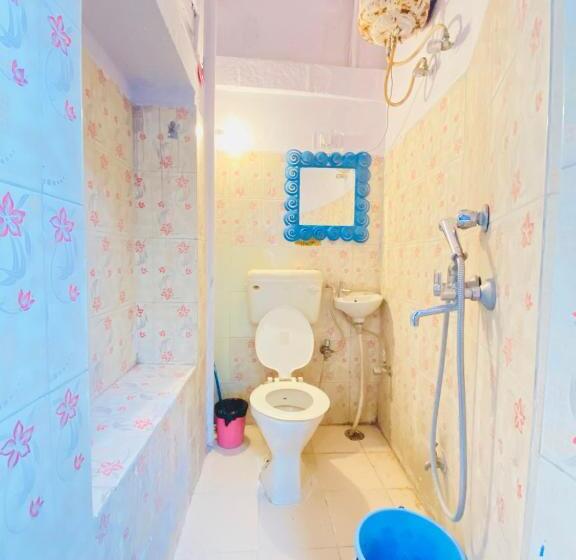 带阳台标准四人间, Bob Hostel