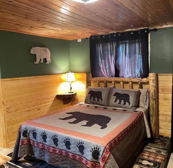 패밀리 스위트, The Fishing Bear Lodge