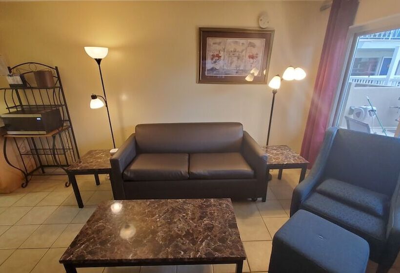 Апартаменты 2 Спальни, Sandbox Motel