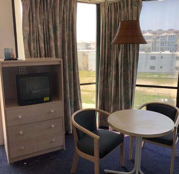 اتاق استاندارد با تخت دوبل و چشم‌انداز دریا, Bal Harbour Hotels
