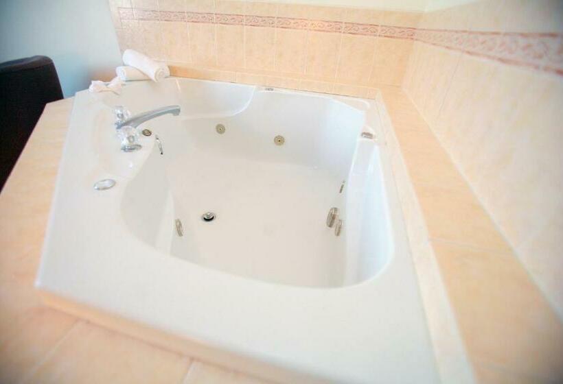 Номер Deluxe Кровать Кинг, Bolero Resort