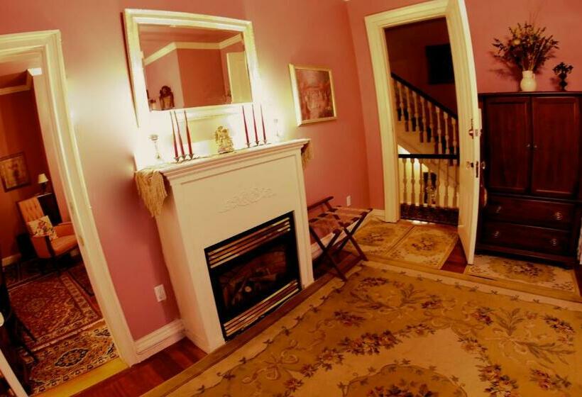 اتاق استاندارد, Center Harbor Sutton House B & B