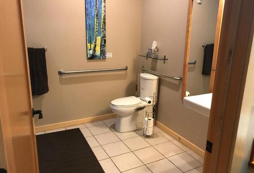 강 전망 스위트, Twisp River Suites