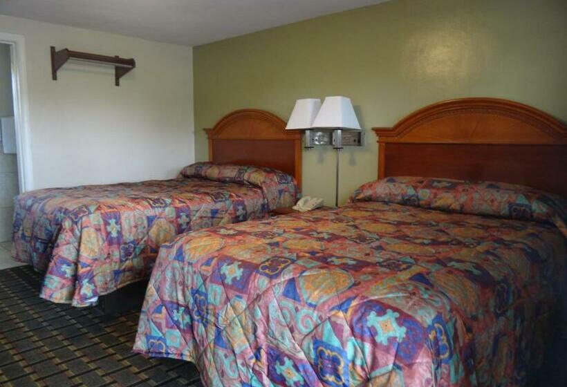Номер Стандарт 2 Двуспальные Кровати, Budget Inn Columbus
