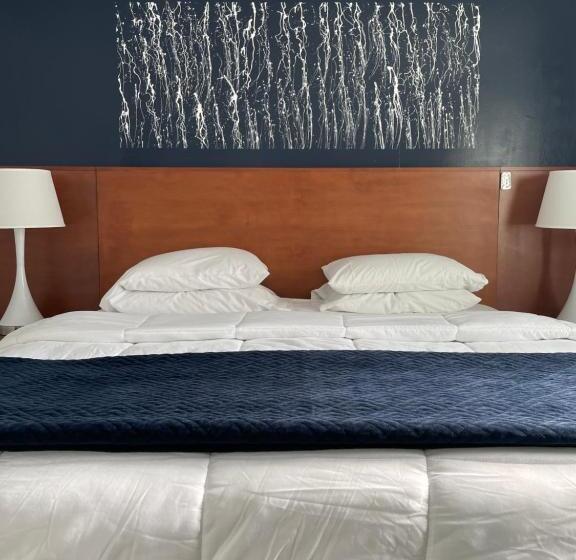 Полулюкс, Starlite Resort