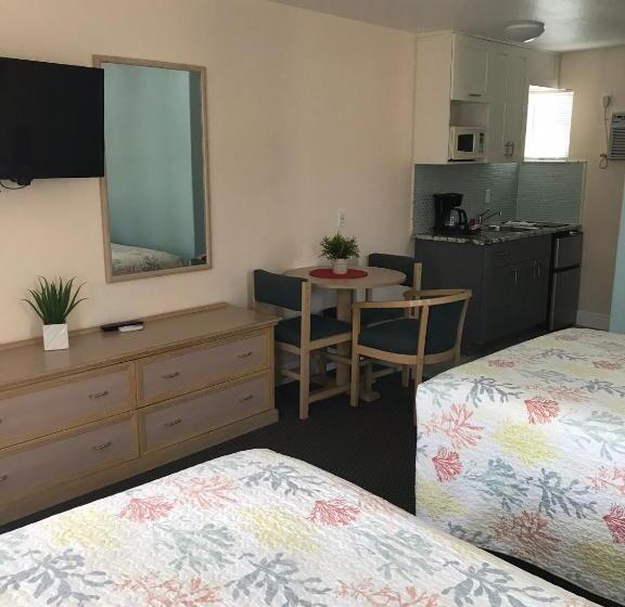 Номер Стандарт 2 Двуспальные Кровати, Carlton House Motel And Suites