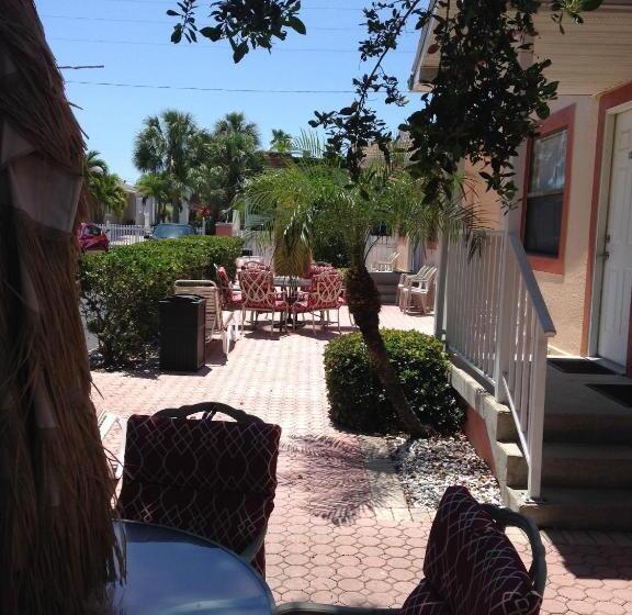 Студио Стандарт Кровать Кинг, Carlton House Motel And Suites