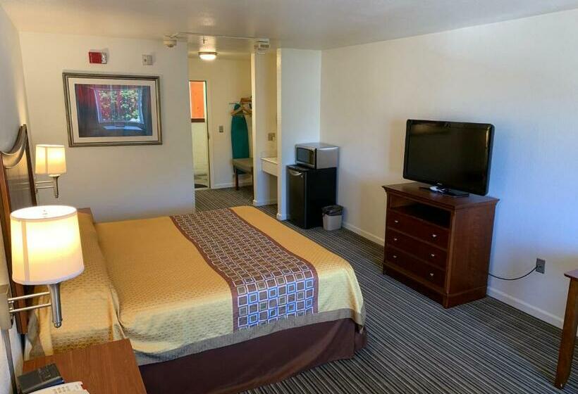 Стандартный Номер Кровать Кинг, Airport Inn
