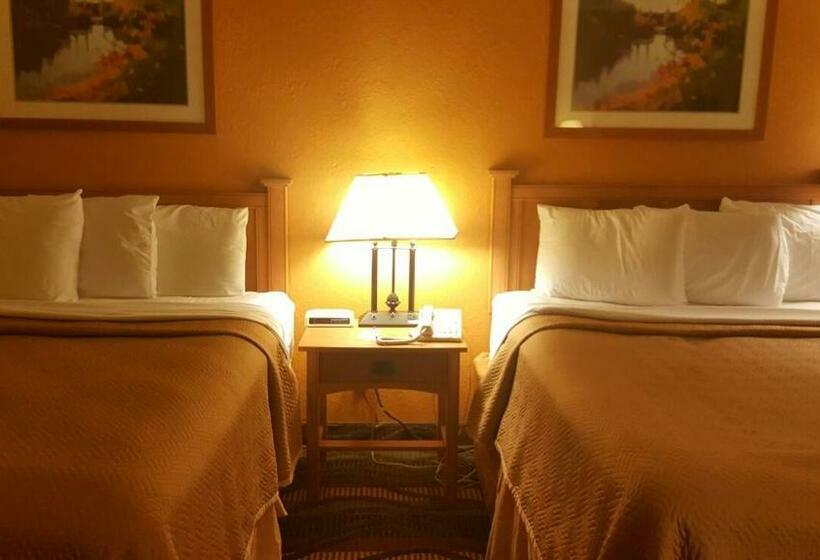 Номер Стандарт, Travelodge By Wyndham Muskegon
