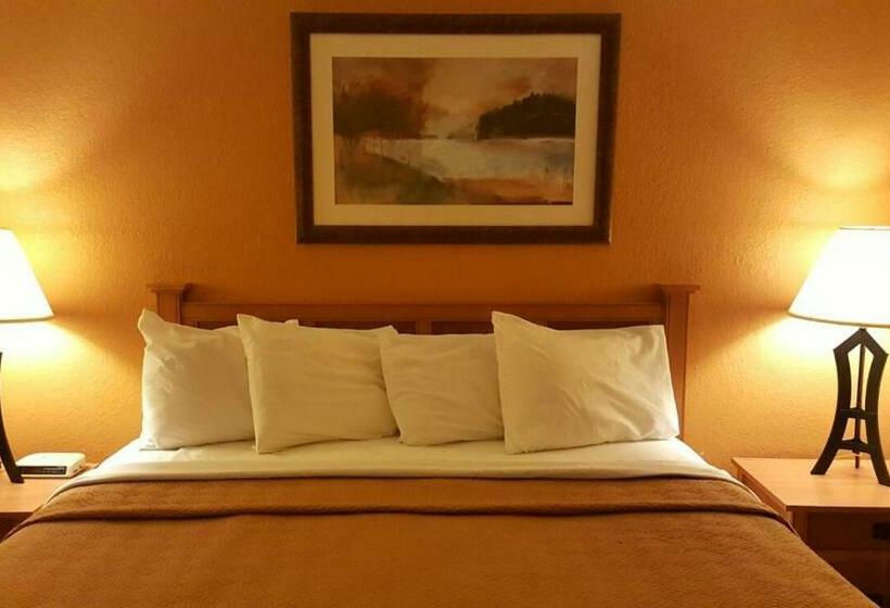 Стандартный Номер Кровать Кинг, Travelodge By Wyndham Muskegon