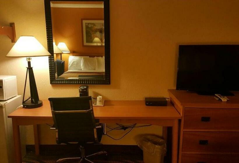 Номер Стандарт, Travelodge By Wyndham Muskegon