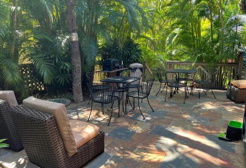 Люкс Повышенной Комфортности, Maui What A Wonderful World Bed & Breakfast