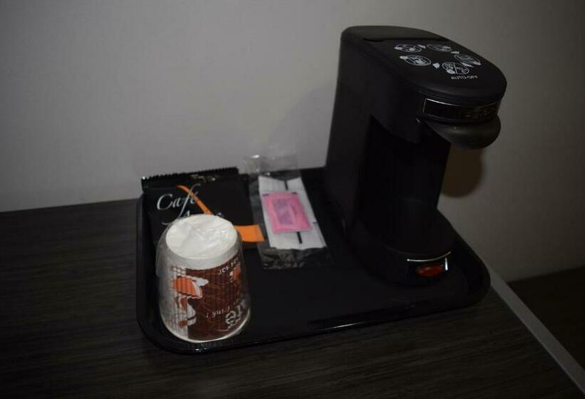 Quarto Estandar Cama King, Deluxe Inn Hawthorne/ Lax