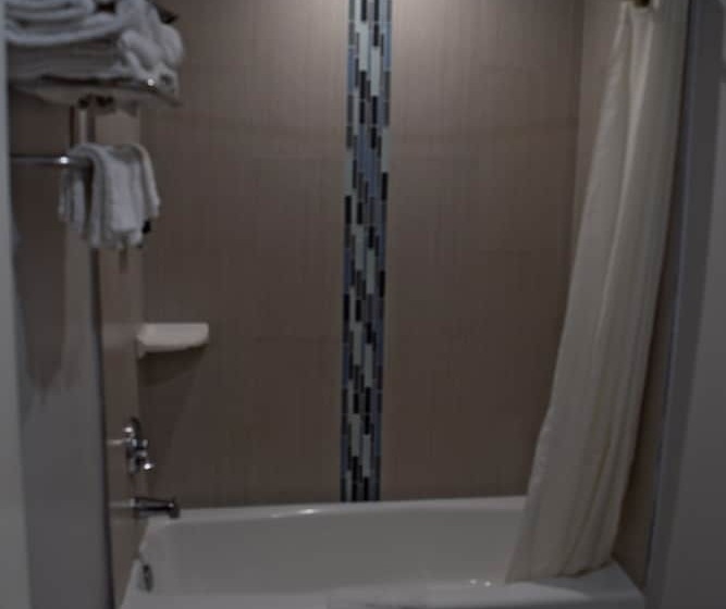스탠다드 룸, Deluxe Inn Hawthorne/ Lax