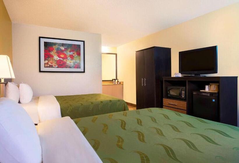 Номер Стандарт 2 Двуспальные Кровати, Quality Inn At Arlington Highlands