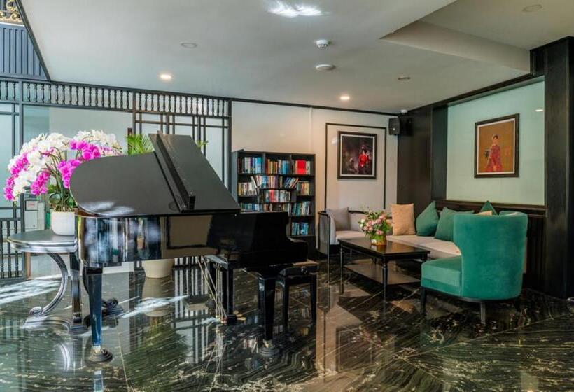 اتاق لوکس با بالکن, The Palms Hotel By Hmg
