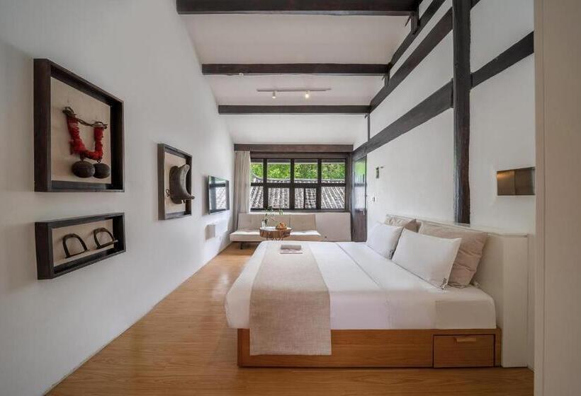 Номер Deluxe, The Bivou Lijiang