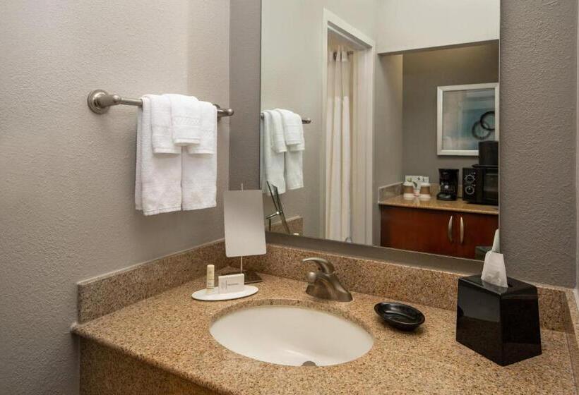 Quarto Estandar Cama King, Courtyard By Marriott Jacksonville At The Mayo Clinic Campus/beaches