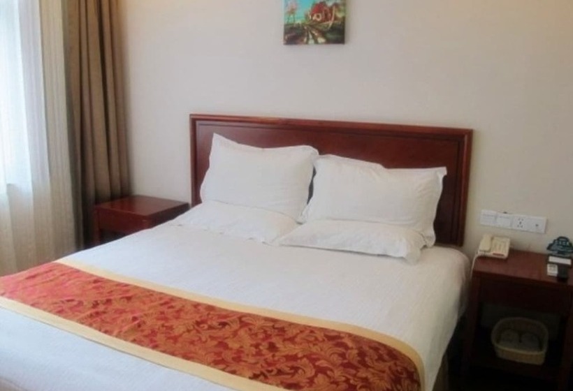 Номер Стандарт, Greentree Inn Jiangsu Zhenjiang Gaotie Wanda Square Express