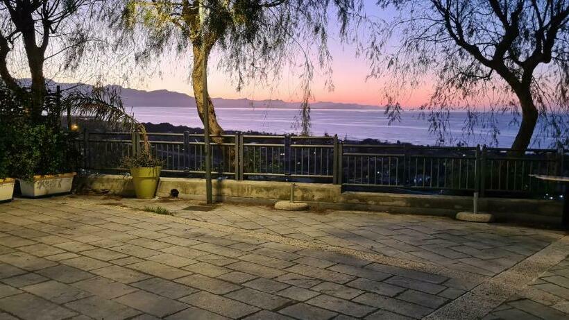 חדר סטנדרט לארבעה נוף לים, Belvedere Rent Rooms