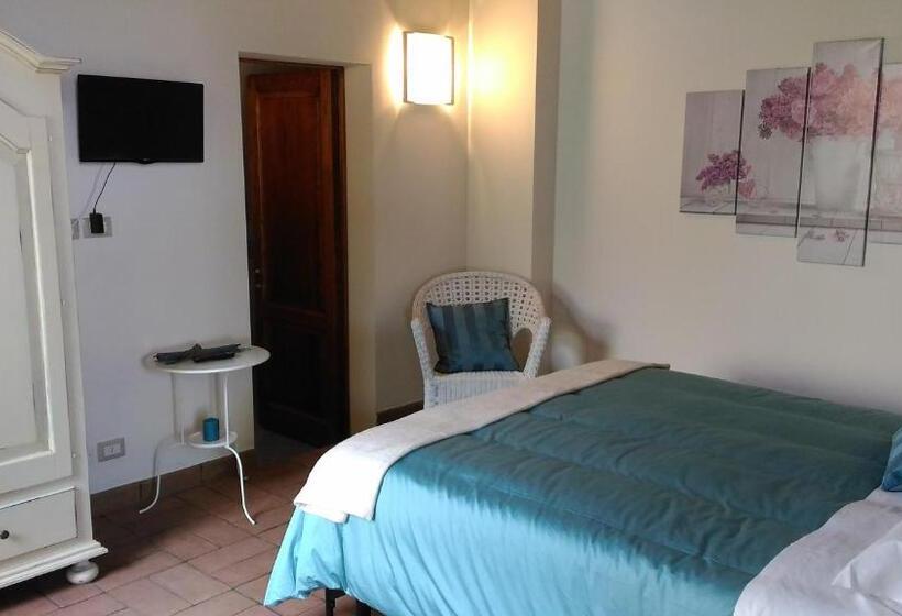 Quarto Estandar, Capanna 1826