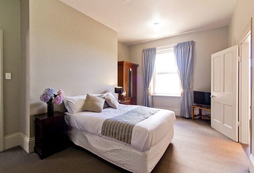 غرفة قياسية حمام مشترك, Deloraine