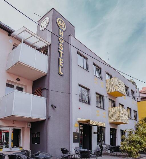 带阳台标准四人间, Private Rooms At Hostel63