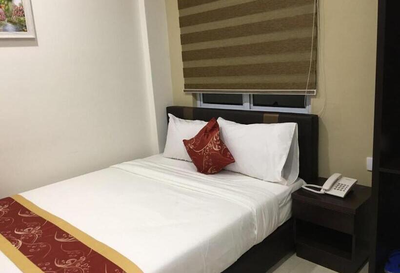 Номер Deluxe, Global Inn