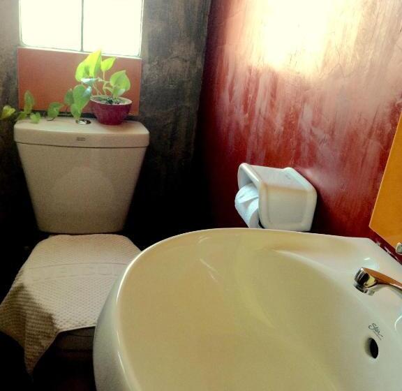 اتاق استاندارد, Baan Jaru