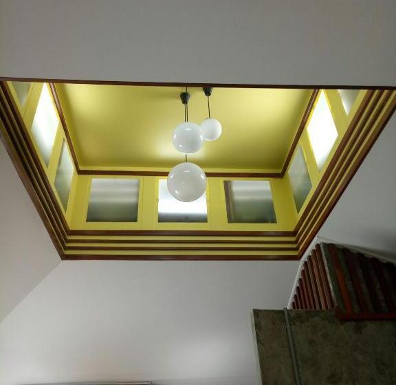 کابین, Baan Jaru