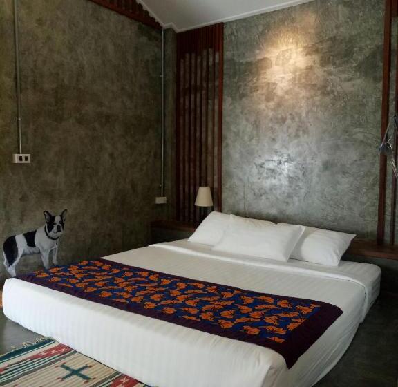 کابین, Baan Jaru