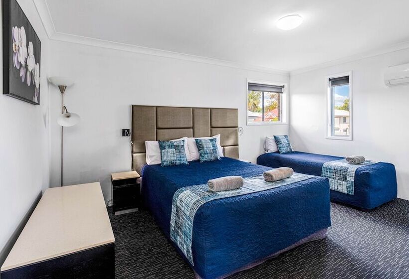 침실 3개 아파트, Leichhardt Motor Inn