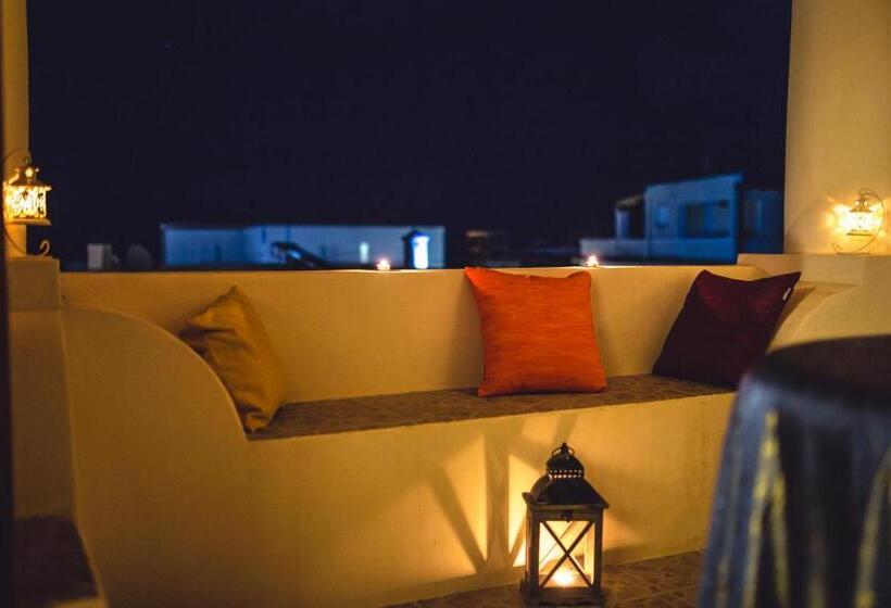 1 Bedroom Deluxe Apartment Sea View, Casa Papiro