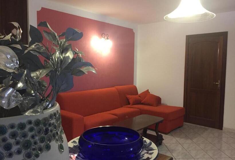 家庭公寓, Casa Papiro