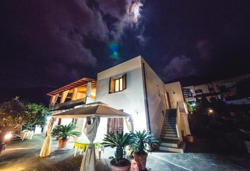 آپارتمان خانوادگی, Casa Papiro